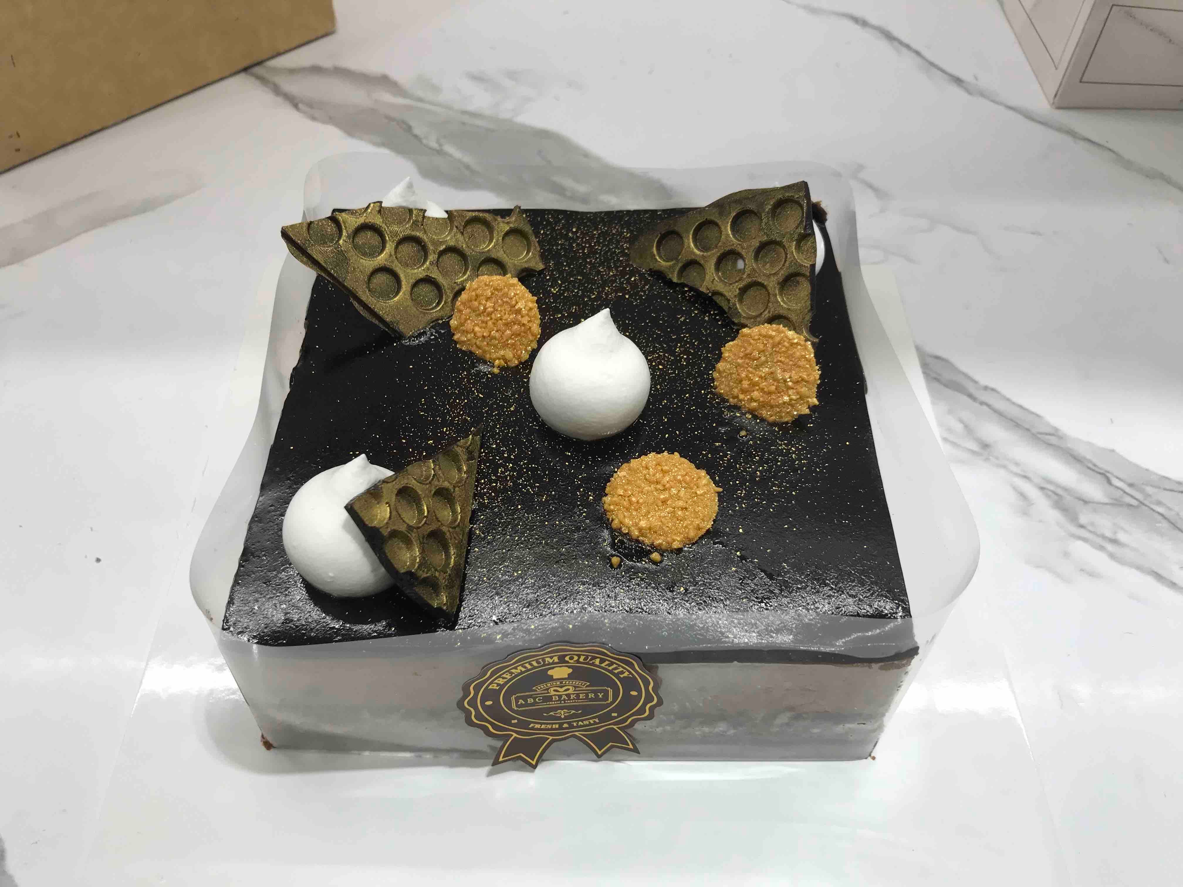 Surprise 5" Cake