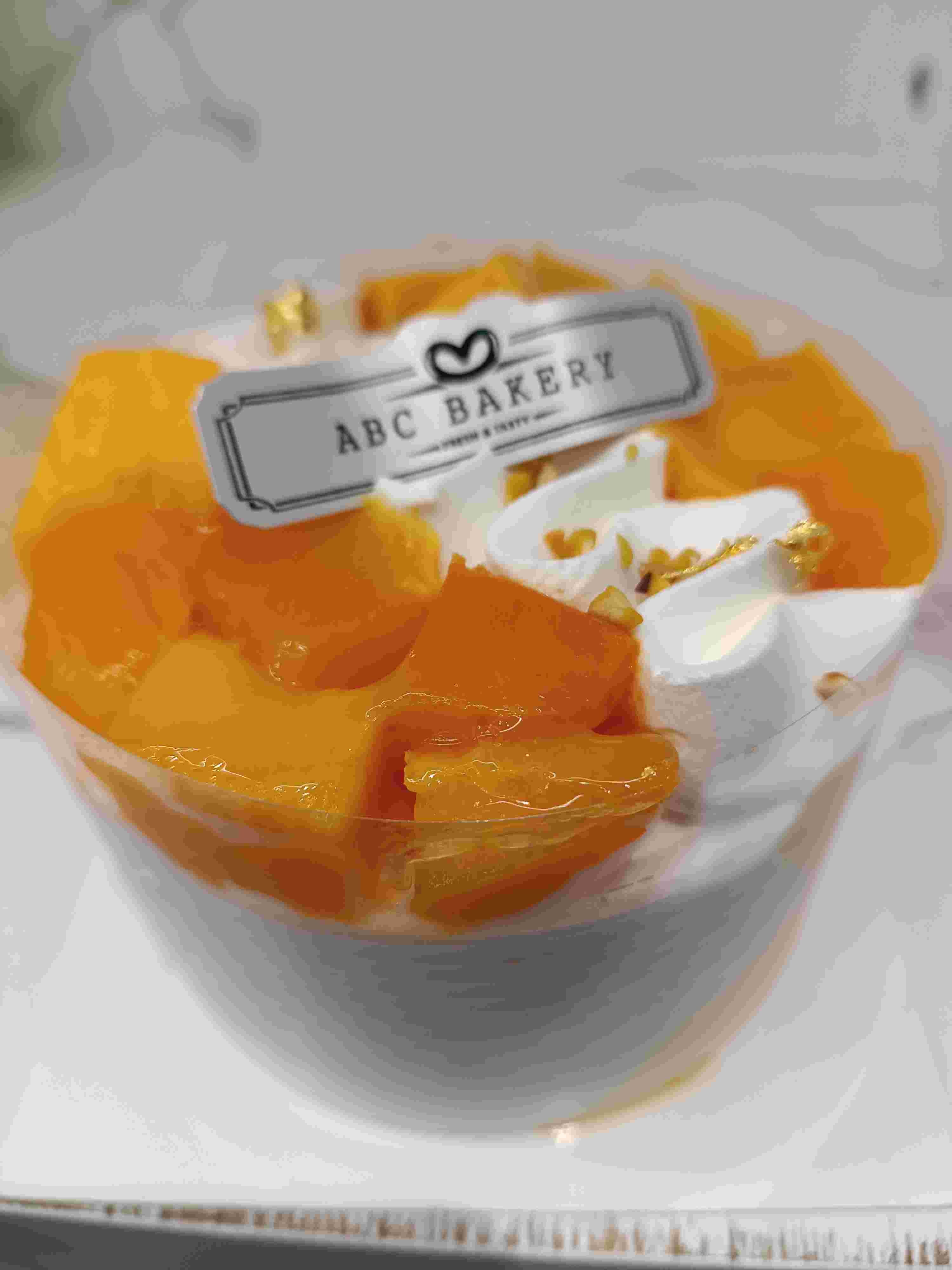 Mango cake