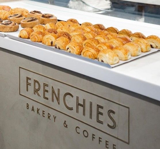 2 Pastries 