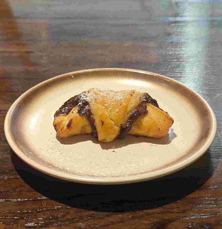 Cinnamon Raisin Rugelach (2pc)